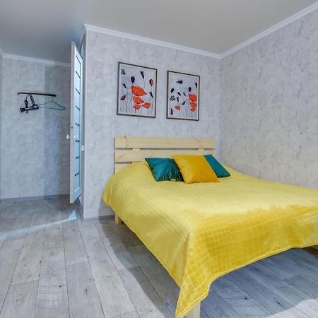 Yourhouse На Розыбакиева Утепова Недалеко От Меги 阿拉木图 外观 照片
